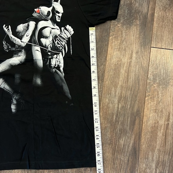 NWOT- Black DC Comics Batman/Cat Woman Graphic Tees - Short Sleeve - Picture 8 of 11